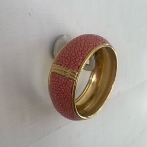 Vintage Robyn Brooks New York light pink bangle
